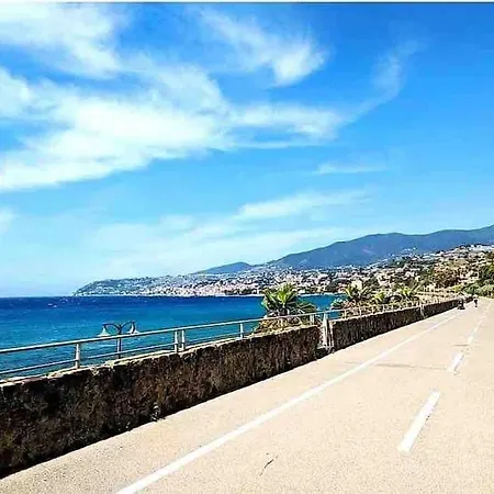 Διαμέρισμα Bilocale Vista Mare E Parcheggio Privato *