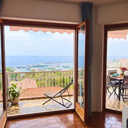 Bilocale Vista Mare E Parcheggio Privato