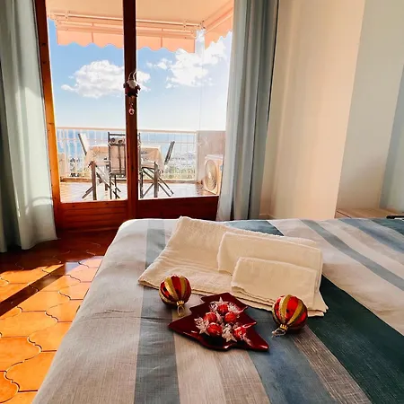 Bilocale Vista Mare E Parcheggio Privato San Remo