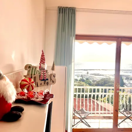 アパート Bilocale Vista Mare E Parcheggio Privato サンレモ